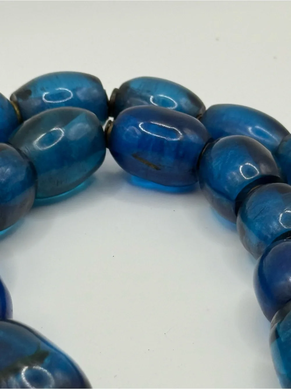 N/A striking blue